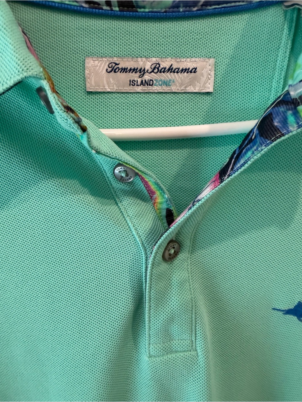 Tommy Bahama Men’s Polo Shirt Size Medium - Picture 4 of 16
